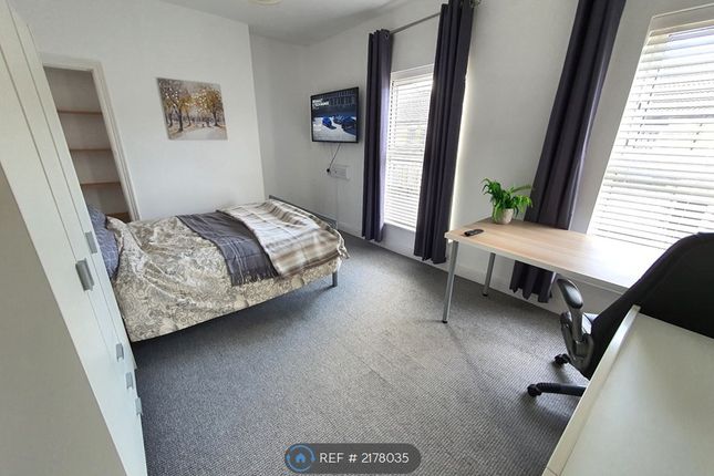 Room to rent in Walgrave Street, Hull