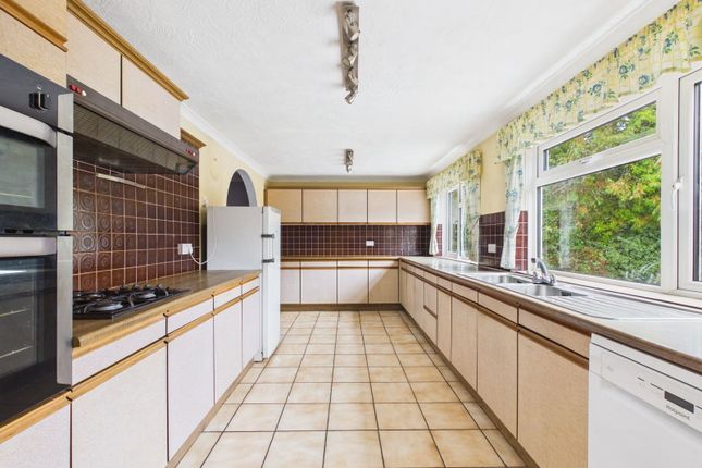 80, Old Shoreham Road, Lancing photo 4