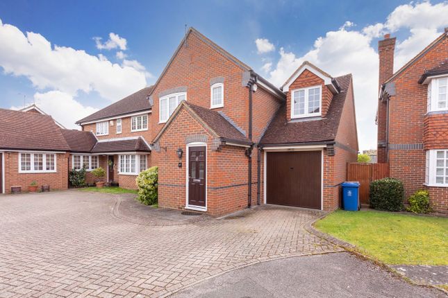 Thumbnail Detached house for sale in Norden Meadows, Maidenhead