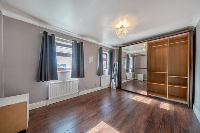 3, Surrey Water Road, London photo 2