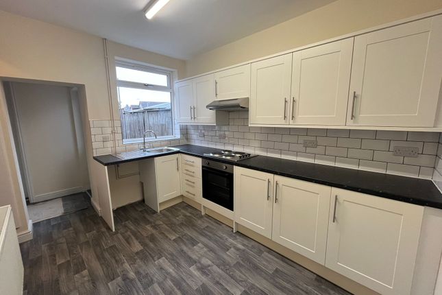 10, Gateford Avenue, Notinghamshire photo 4