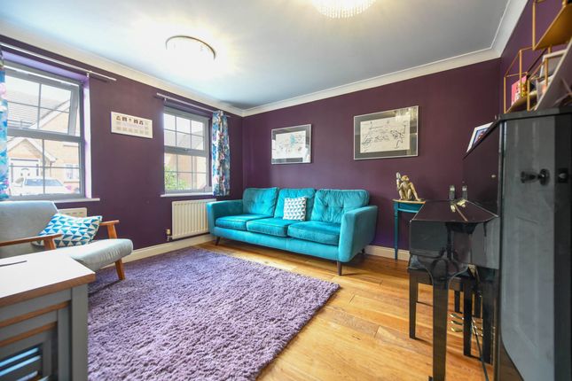 36, Sweet Bay Crescent, Ashford photo 3