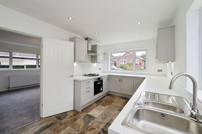 9, Orchard Close, Loughborough photo 2