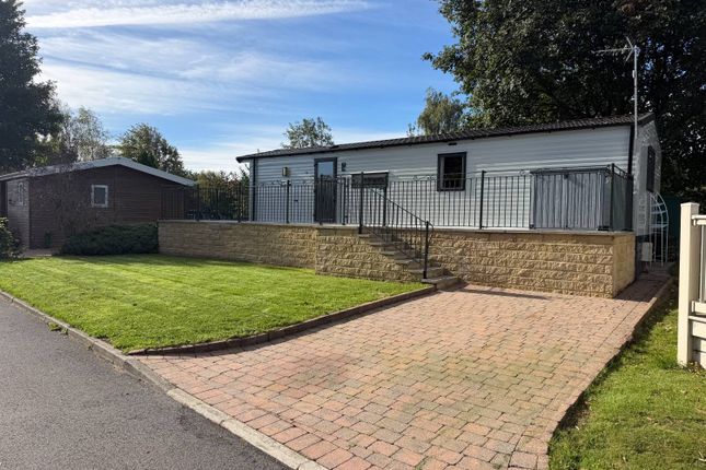 2-bed caravan on 54A, Moor Valley Leisure Park, Leeds, £59,995