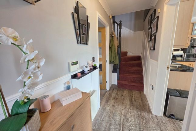 5, Gilder Way, Barnsley photo 3