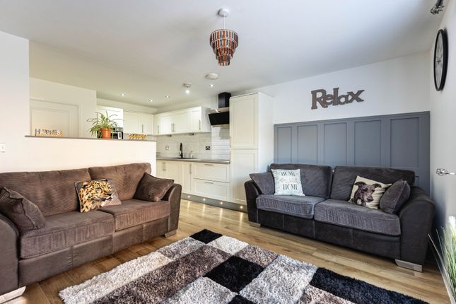 11 Brattice Way, Mapplewell, Barnsley photo 4