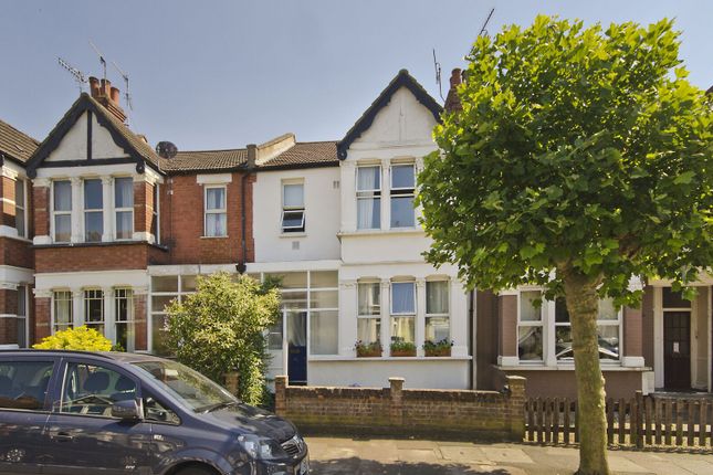 4-bed house on Vaughan Road, West Harrow, £3,300/mo