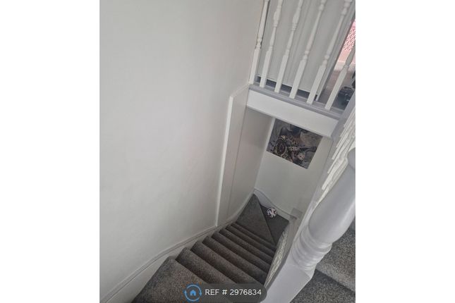 A Woodville Road, Thornton Heath photo 4