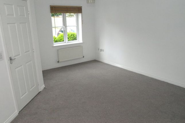 50, Woodland Walk, Aldershot photo 2