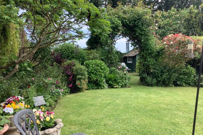 264,, Chestnut Cottages, Shoebury/Gt. Wakering photo 2