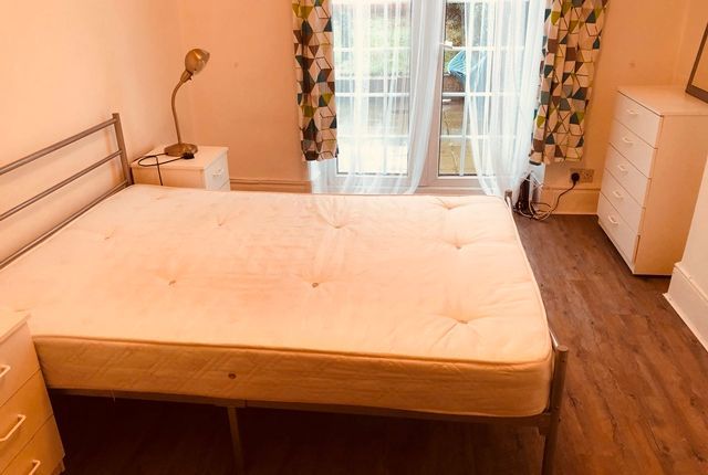 Room To Rent In Maidstone Road Bounds Green N11 Zoopla