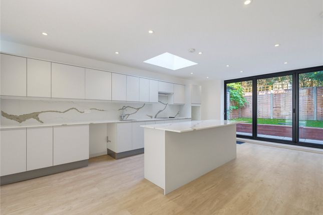 49, Wakehurst Road, London photo 3