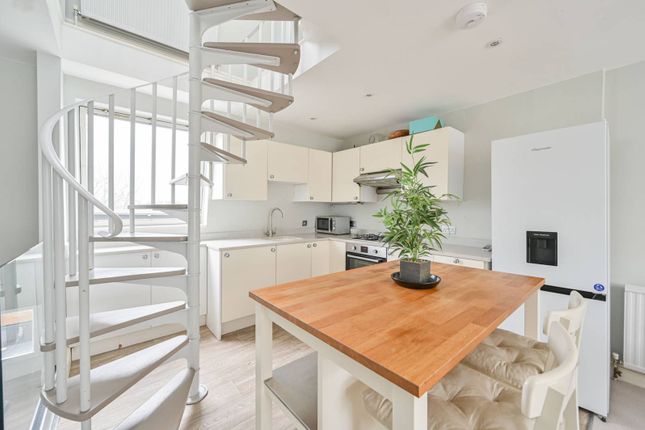 Thumbnail Flat for sale in Redcliffe Road, Chelsea, London