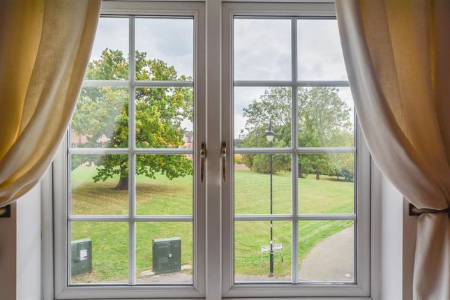 66, Vaughan Williams Way, Brentwood photo 4