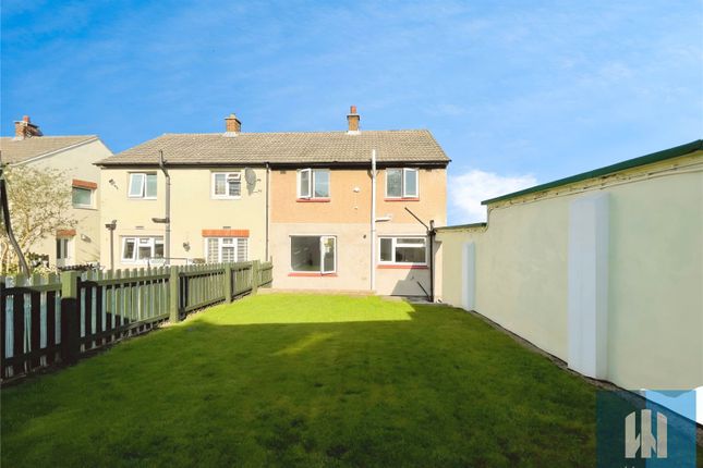 24, Eton Avenue, Huddersfield photo 4