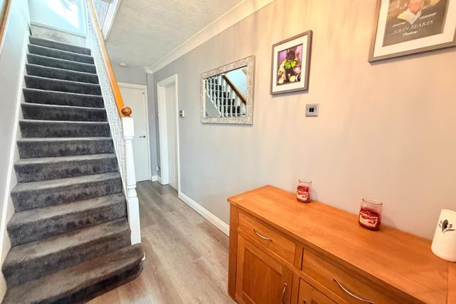 40, Bristol Avenue, Ashton-Under-Lyne photo 4