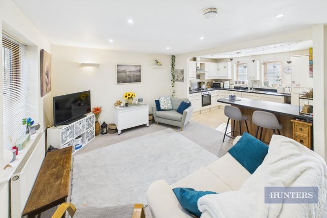 36, Tamarisk Gardens, Southampton photo 4