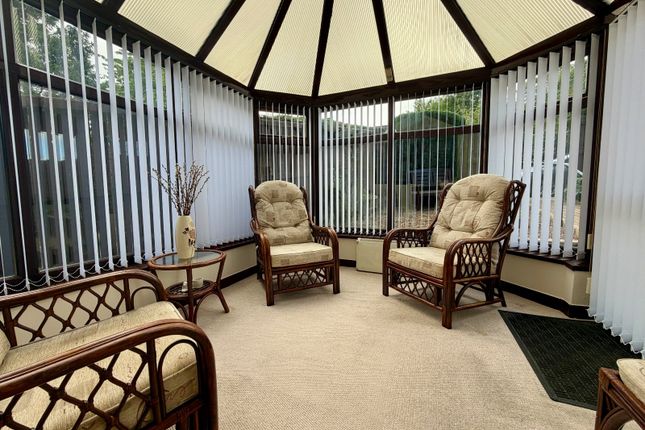 51, Stuart Court, Tyne and Wear photo 4