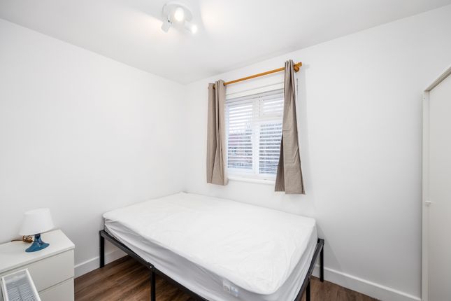 Property to rent in Room 6, 104 Kynaston Avenue, Aylesbury, Buckinghamshire
