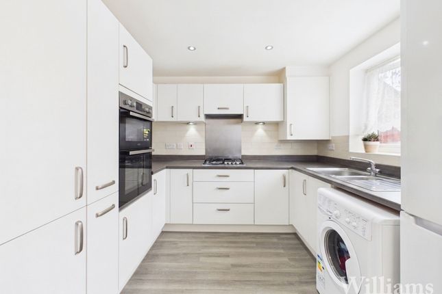 42 Calville Gardens, Aylesbury photo 4