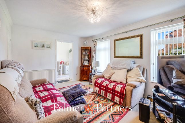 28, Peggotty Close, Essex photo 4
