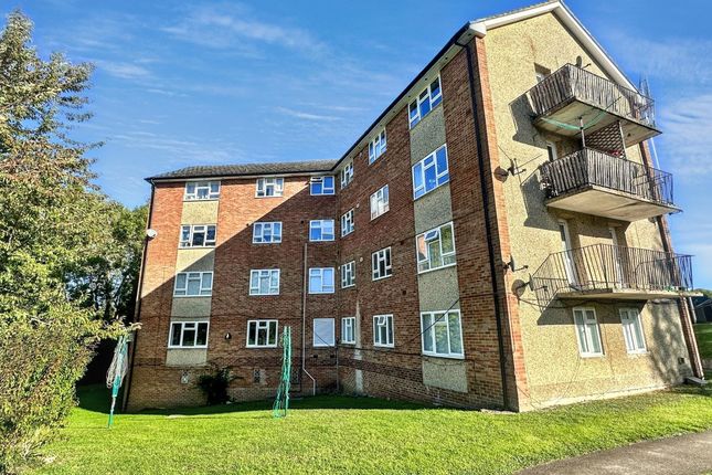 Hunters Hill, Reading photo 2