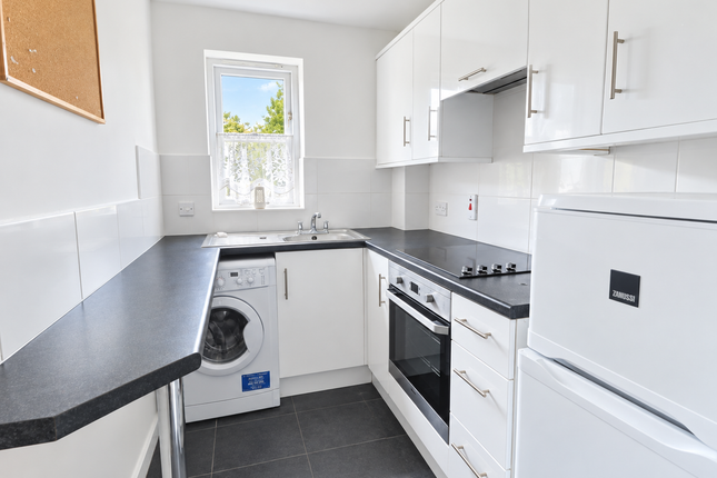 Queen Alexandra Road, Buckinghamshire photo 2