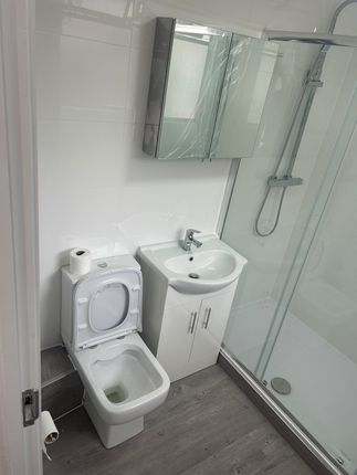 40 central avenue, enfield, London photo 4