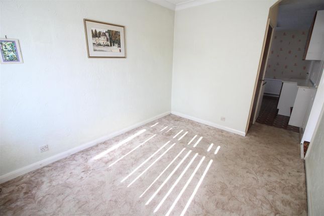 10, Ninelands Spur, Leeds photo 4