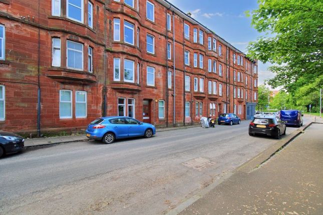 Thumbnail Flat for sale in Station Road, Dumbarton