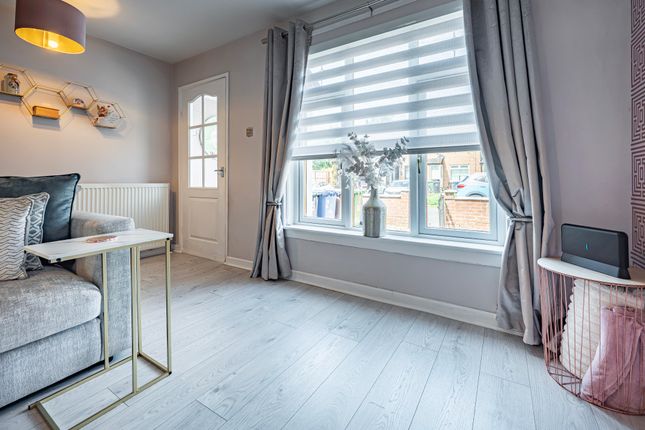 2 Ardargie Place, Carmyle, Glasgow photo 4