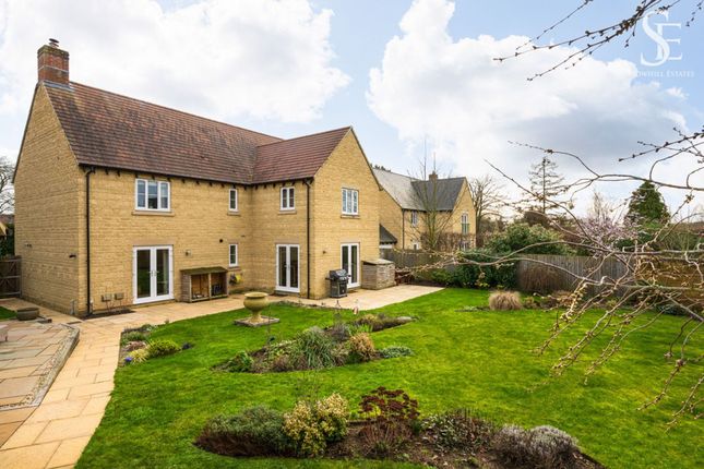 Detached house for sale in Faringdon Road, Southmoor