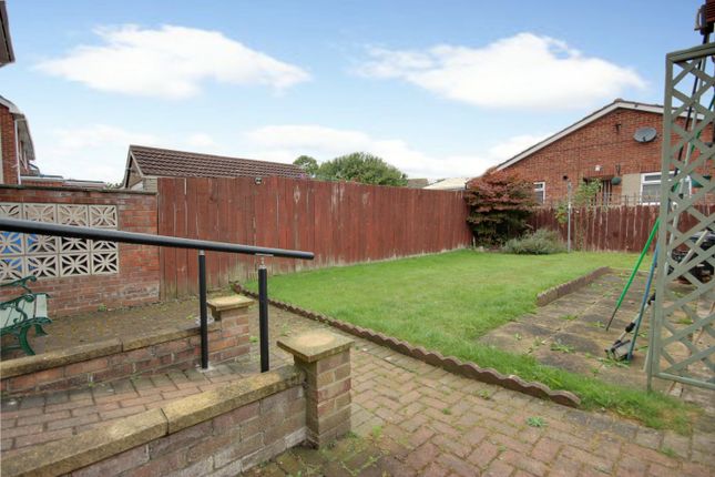 21, Percy Close, Beverley photo 2