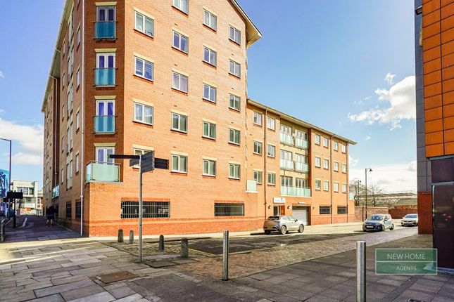 Thumbnail Flat for sale in Old Harbour Court, Wincolmlee Hull