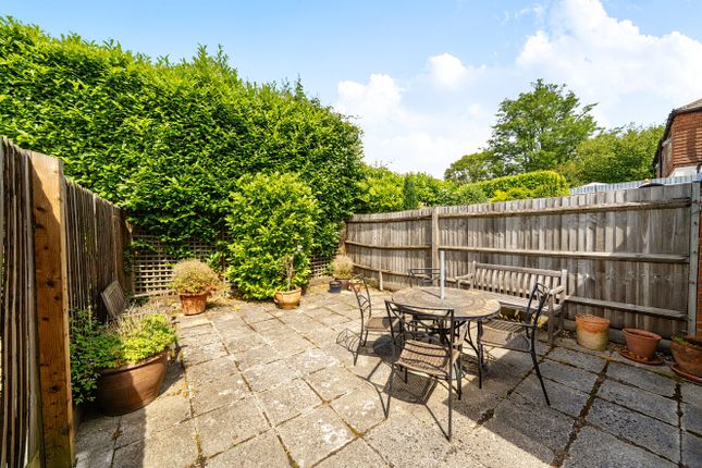 7 Nightingale Place,, Grayswood Road, Surrey photo 3