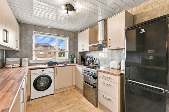 121, Broomlands Drive, Irvine photo 2