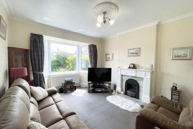 3, Henley Avenue, Cleveleys photo 2