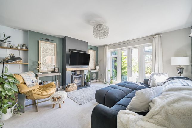 15 Heron Close, Chichester photo 3