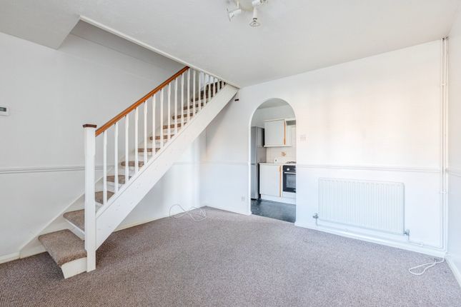 14, Eyston Drive, Surrey photo 2