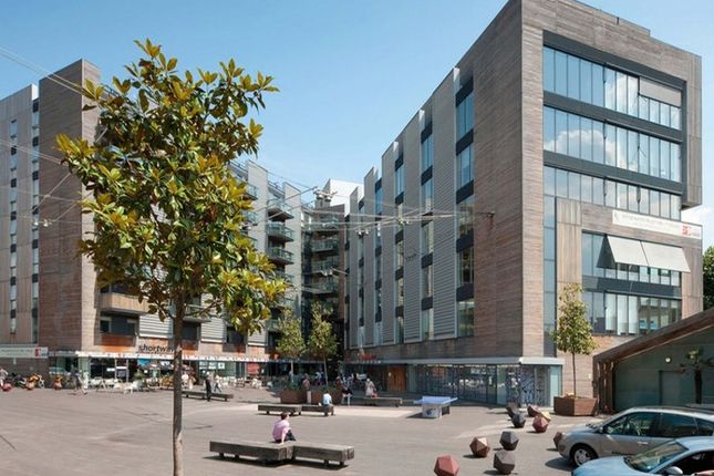 Office to let in Bermondsey Square, London