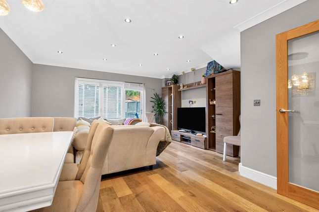12, Buckwood Road, St. Albans photo 4