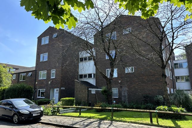 Thumbnail Flat for sale in Union Road, Northolt