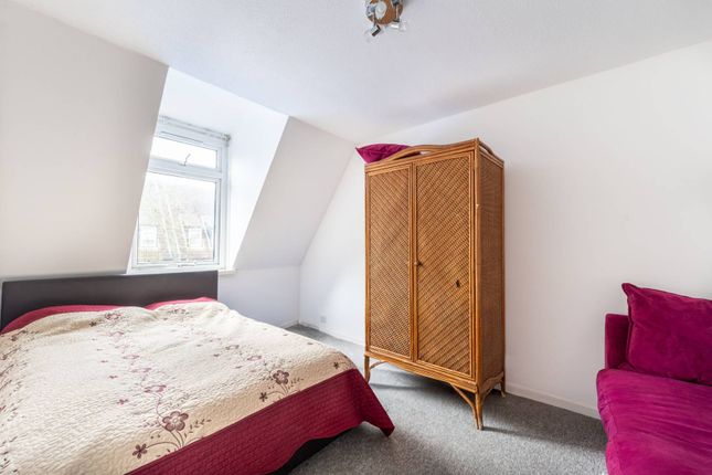 Property for sale in Griffin Close, Willesden Green, London