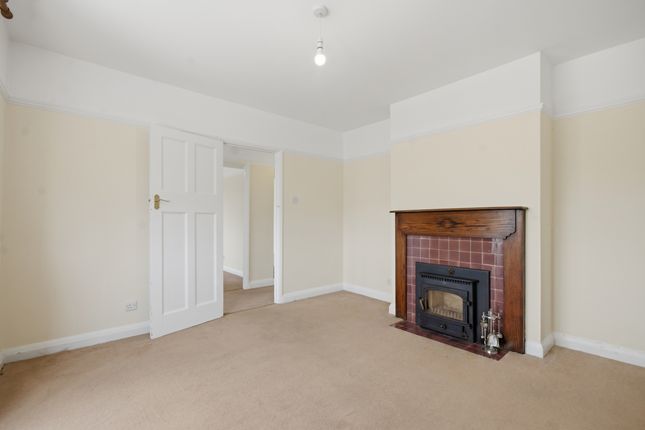 9, Astor Crescent, Ludgershall photo 3