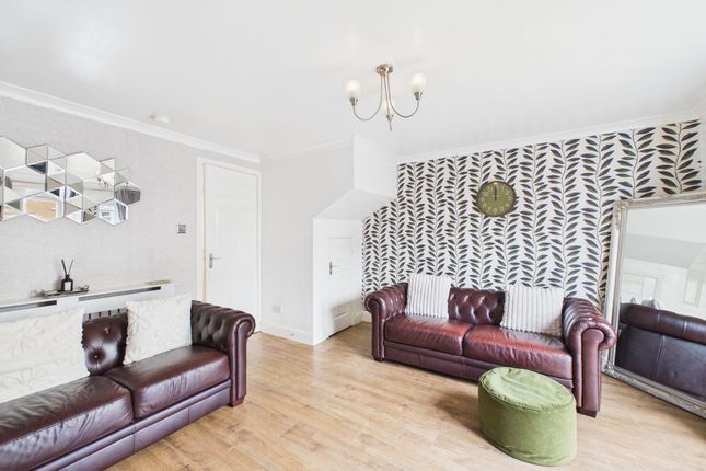 21 Etive Place, Larkhall photo 3