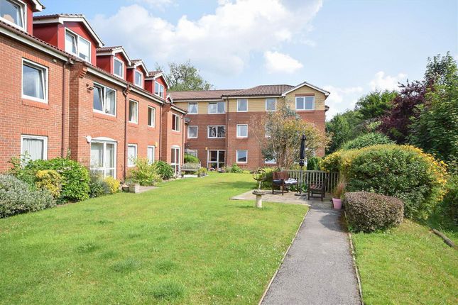 Flat for sale in Willow Court, Brookside Road, Gatley