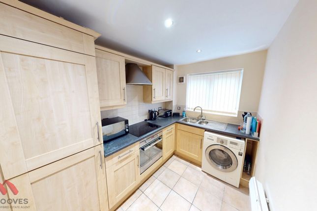 Flat for sale in Redoaks Way, Halewood