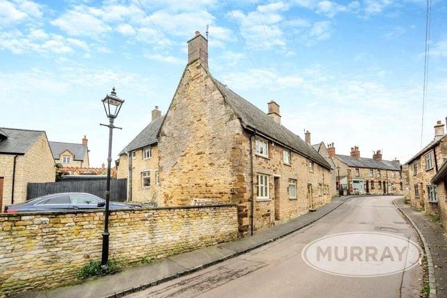 Thumbnail Cottage to rent in High Street, Gretton, Nothants.