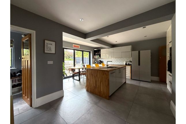6, Ashleigh Road, Chesterfield photo 3