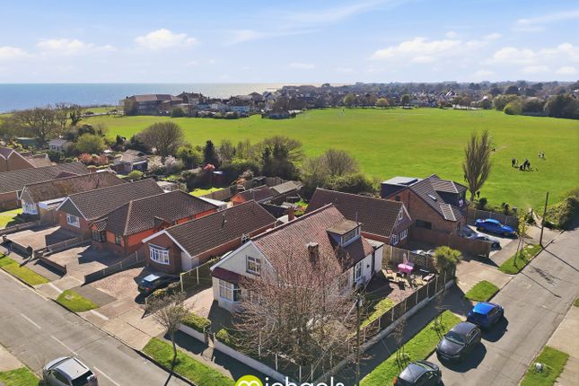 41, Lyndhurst Road, Clacton-on-Sea photo 3